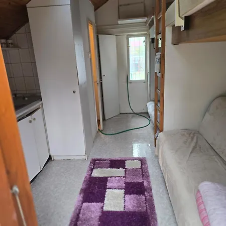 Reginavendeghaz Holiday home *